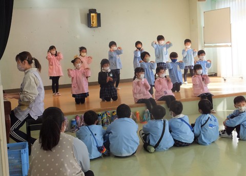 年長組発表会練習の様子