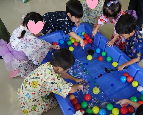 浴衣や甚平でみたままつり