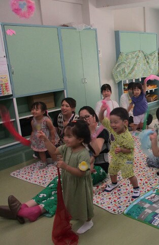 ぐるぐるまわしてジュースにな〜れ🍹