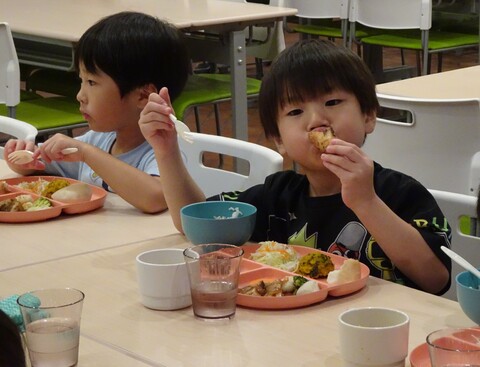みんなで食べるご飯美味しかったね😊