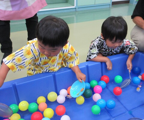 悩みながらすくっていました😊