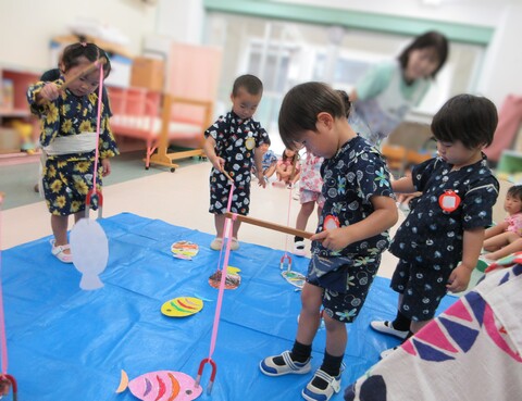 真剣な表情で釣っていました！