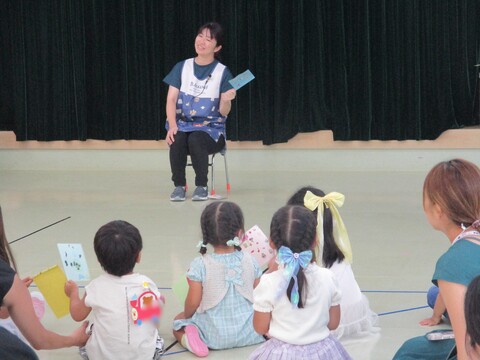 親子体操…飛行機ブーン