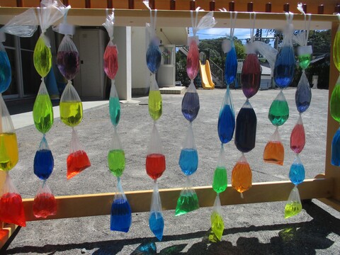 いろみずのカーテン