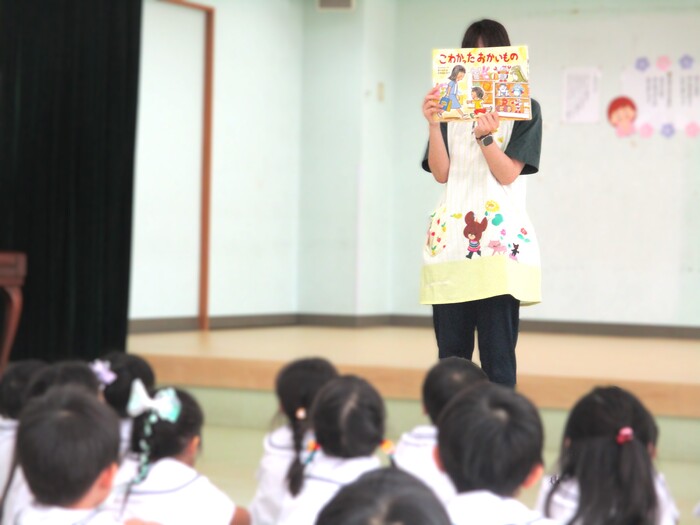 地震や火事のお約束を紙芝居で学びました！(引き渡し訓練)